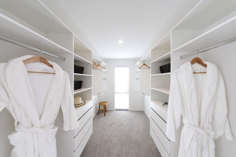 Photo of property in 14 Beveridge Road, One Tree Point, 0118