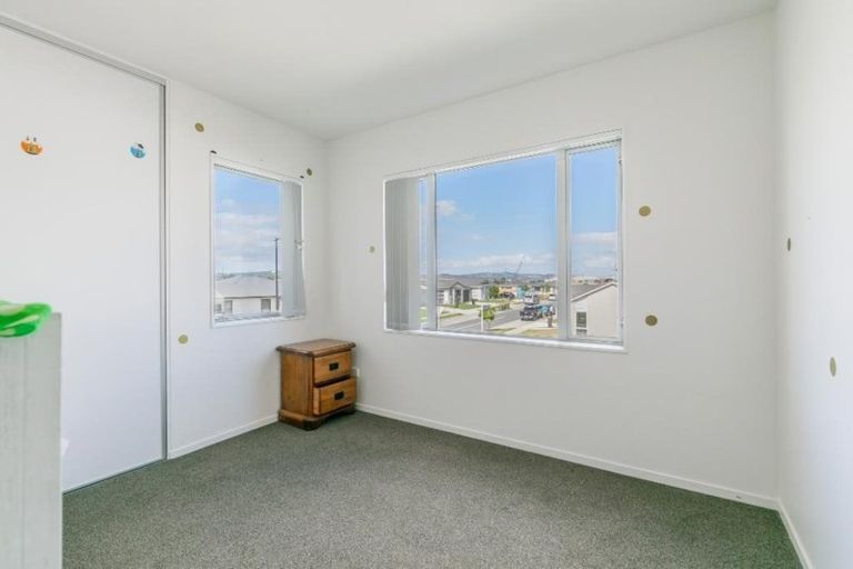 Photo of property in 1/26 Hollowout Street, Takanini, 2112