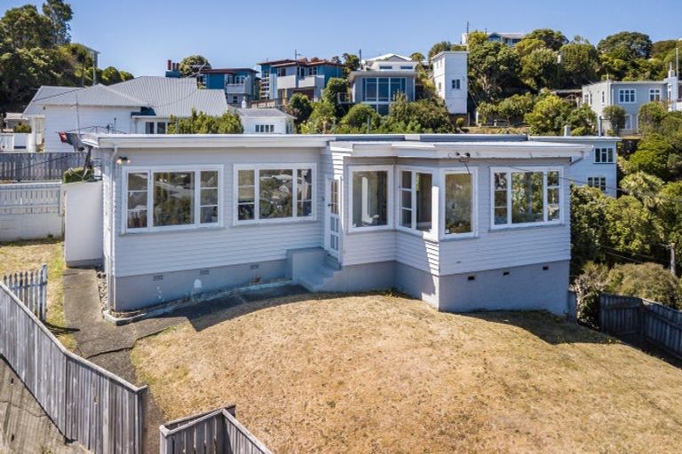 Photo of property in 154 Totara Road, Miramar, Wellington, 6022