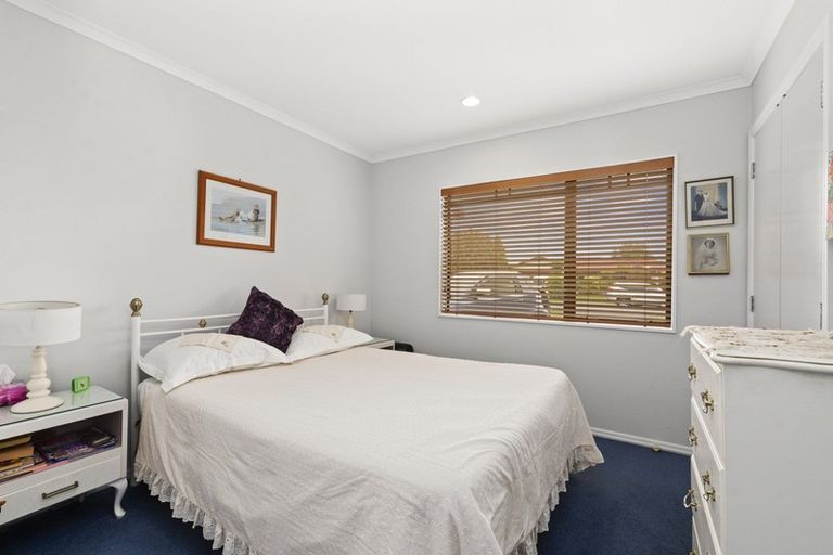 Photo of property in 17 Duggan Drive, Owhata, Rotorua, 3010