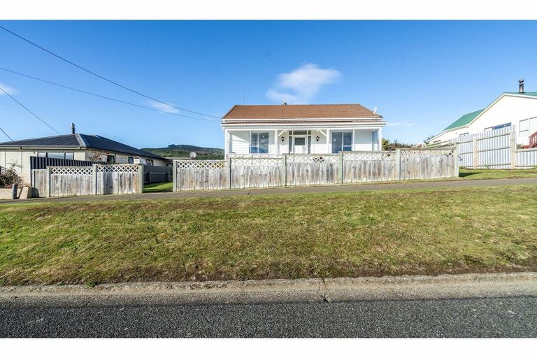 Photo of property in 192 Foyle Street, Bluff, 9814