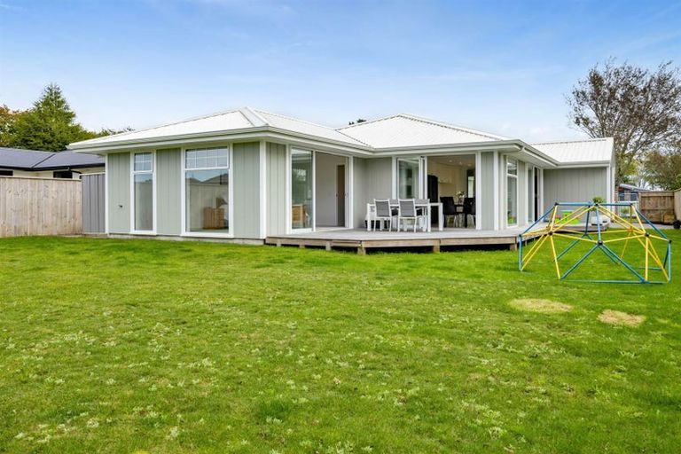 Photo of property in 53 Maire Street, Inglewood, 4330