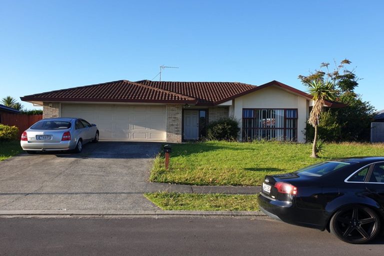 Photo of property in 4 Ardkeen Place, East Tamaki, Auckland, 2016