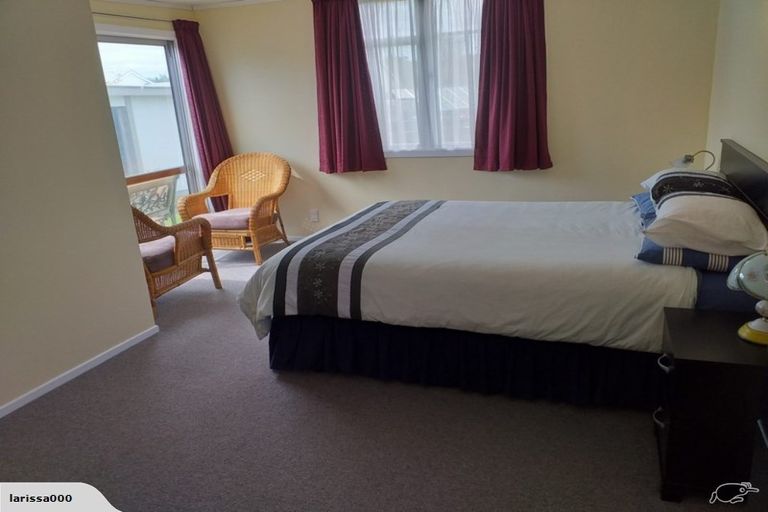 Photo of property in 32 Burton Avenue, Whanganui East, Whanganui, 4500