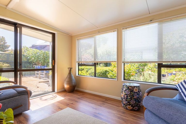 Photo of property in 52 Andrew Street, Waikanae, 5036