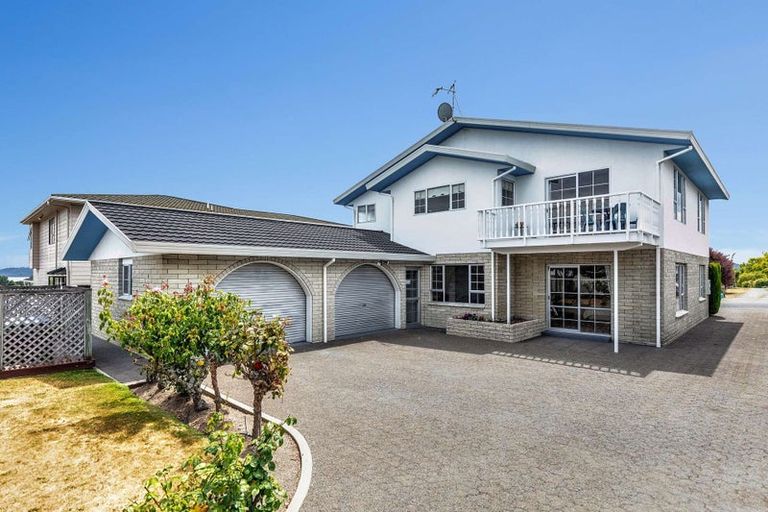 Photo of property in 9 Golders Place, Richmond Heights, Taupo, 3330