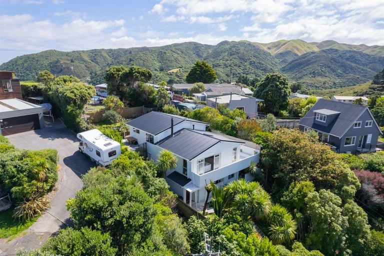 Photo of property in 57 Gordon Road, Plimmerton, Porirua, 5026