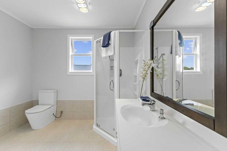 Photo of property in 1/2 Esperanto Road, Papatoetoe, Auckland, 2025