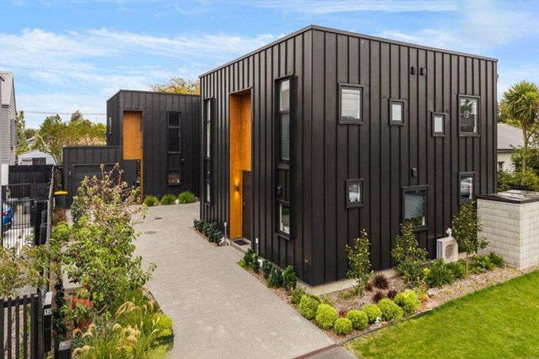 Photo of property in 2/12 Hume Street, Sydenham, Christchurch, 8023