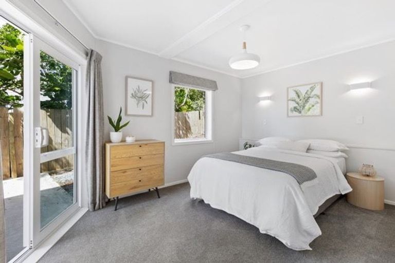 Photo of property in 5 Whale Cove, Stanmore Bay, Whangaparaoa, 0932