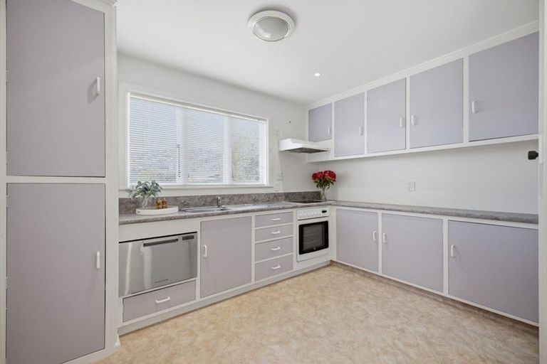 Photo of property in 20 Landsdowne Terrace, Cashmere, Christchurch, 8022