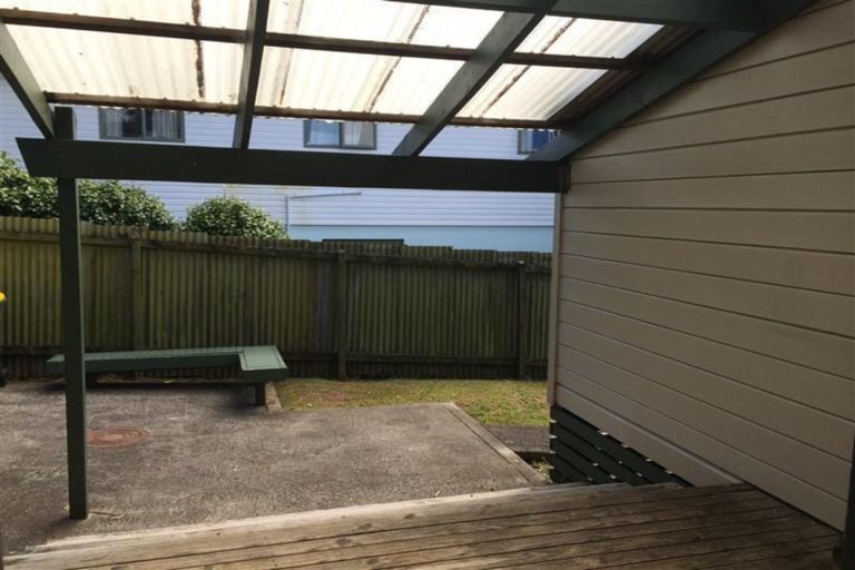 Photo of property in 69 Glenview Road, Glen Eden, Auckland, 0602