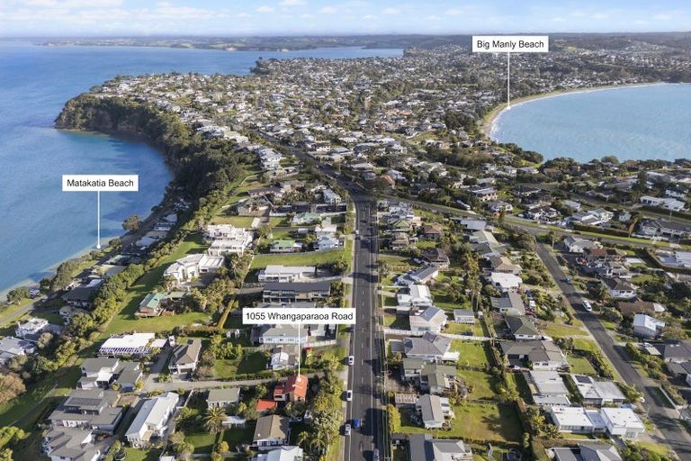 Photo of property in 1055 Whangaparaoa Road, Tindalls Beach, Whangaparaoa, 0930