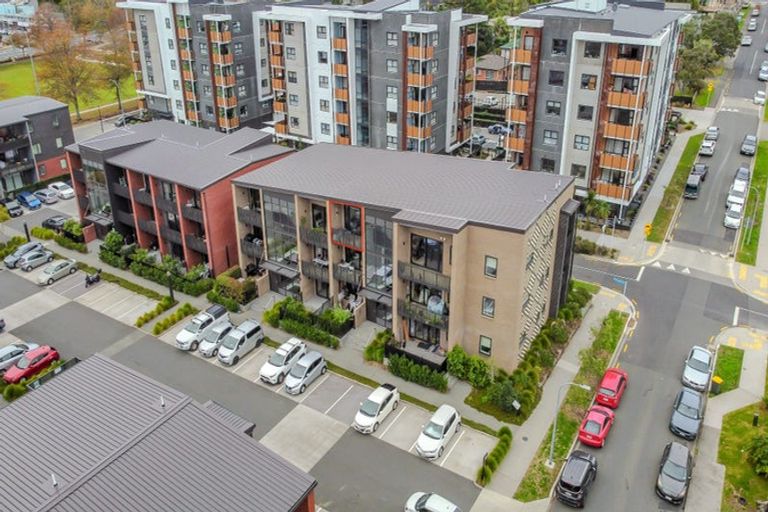 Photo of property in 203/2b Matatiki Street, Northcote, Auckland, 0627