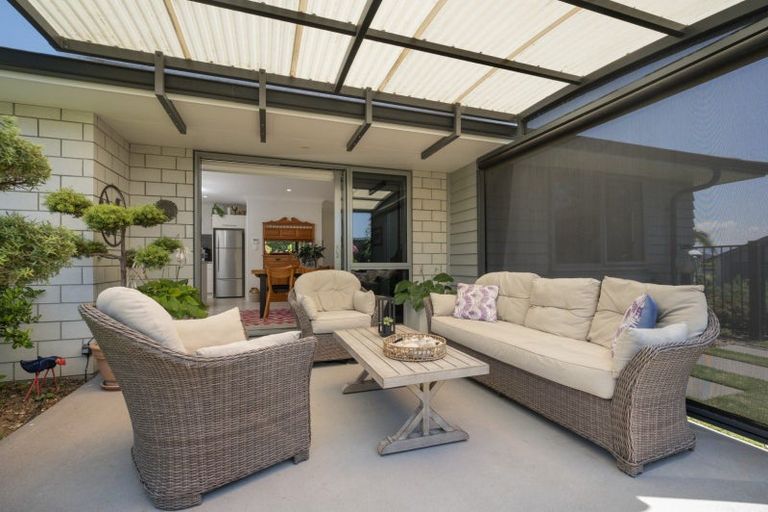 Photo of property in 40 Charlotte Drive, Omokoroa, 3114