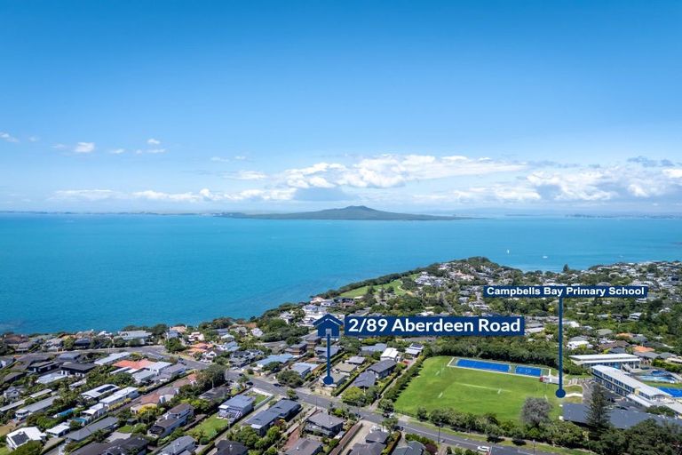 Photo of property in 2/89 Aberdeen Road, Castor Bay, Auckland, 0620