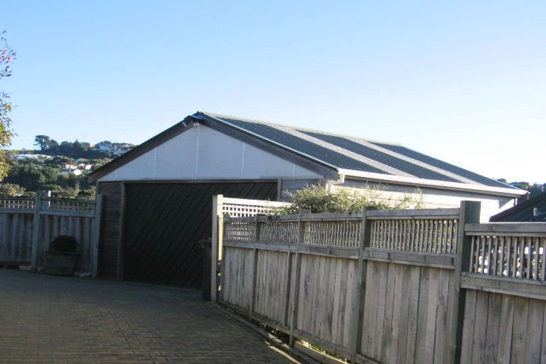 Photo of property in 10 Ronald Woolf Place, Churton Park, Wellington, 6037