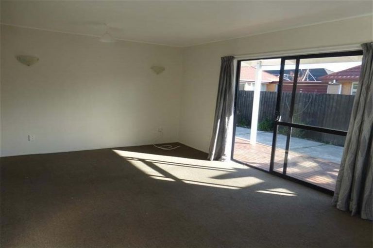 Photo of property in 2/34 Maxwell Street, Riccarton, Christchurch, 8041