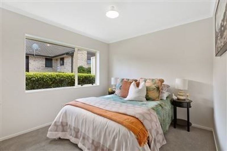 Photo of property in 9 Ashmore Drive, Frankleigh Park, New Plymouth, 4310