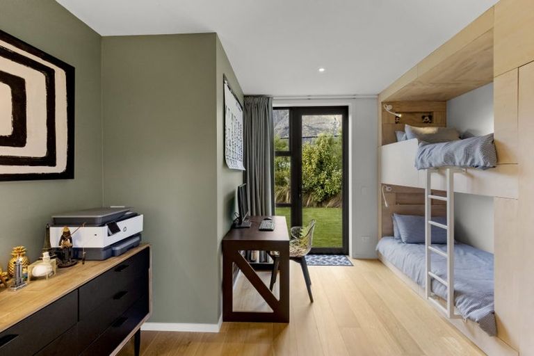 Photo of property in 13 Torridon Court, Jacks Point, Queenstown, 9371