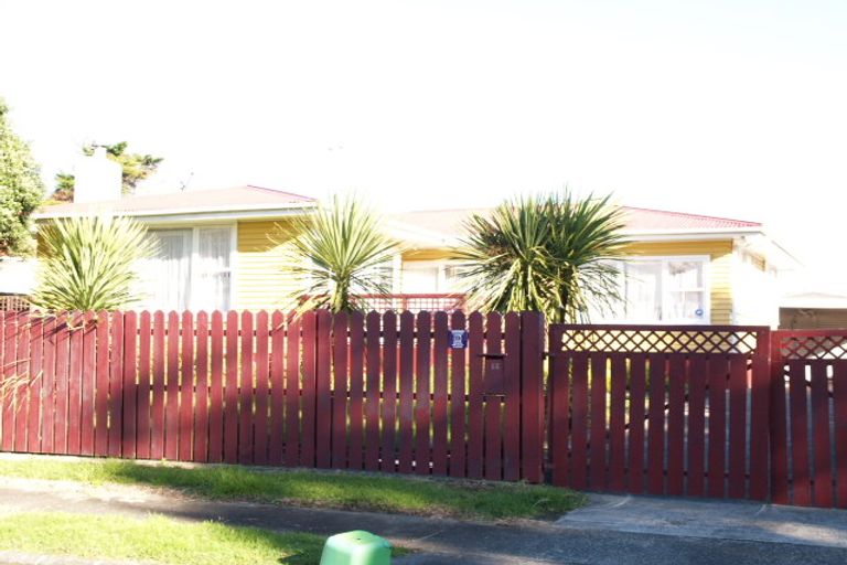 Photo of property in 7 Chisholm Place, Mangere East, Auckland, 2024