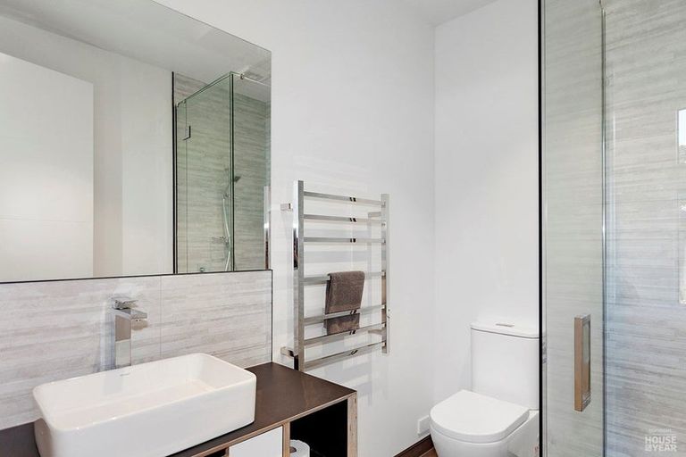 Photo of property in 72a Port Hills Road, Heathcote Valley, Christchurch, 8022