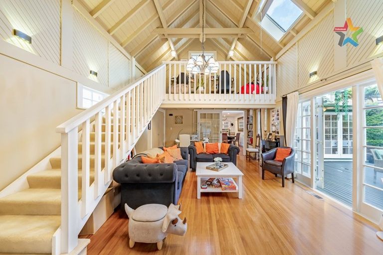 Photo of property in 7 Hinau Street, Woburn, Lower Hutt, 5010