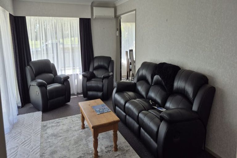 Photo of property in 44 Racecourse Road, Waiuku, 2123