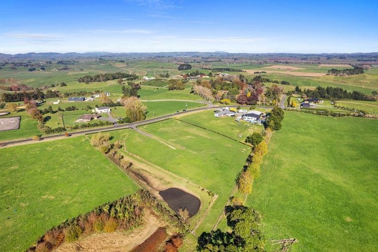 Photo of property in 84 Hall Road, Rangiriri, Te Kauwhata, 3782
