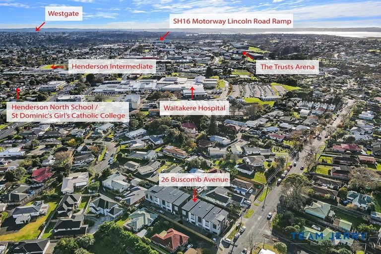 Photo of property in 2/26 Buscomb Avenue, Henderson, Auckland, 0610