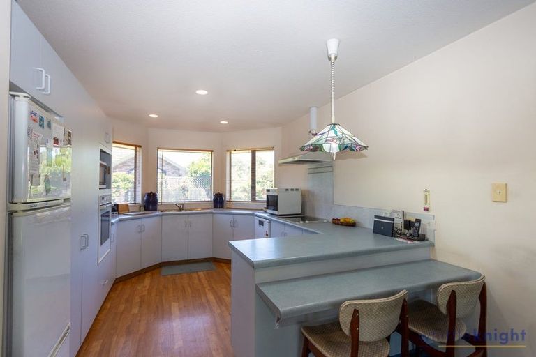 Photo of property in 27 Showgate Avenue, Sockburn, Christchurch, 8042