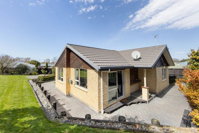 Photo of property in 18 Mcdougal Place, Kaiapoi, 7630