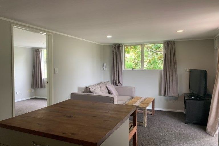 Photo of property in 1291 Old North Road, Helensville, 0875