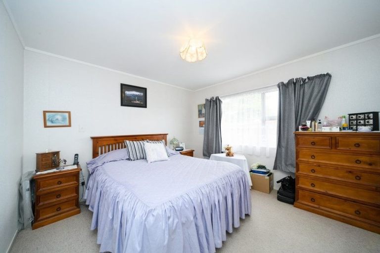 Photo of property in 2 Belvedere Crescent, Takaro, Palmerston North, 4412