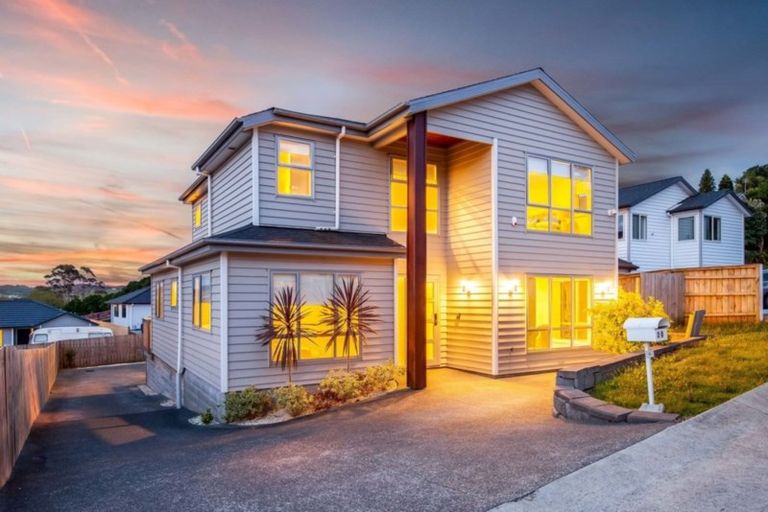 Photo of property in 20 Bridget Court, Red Beach, 0932
