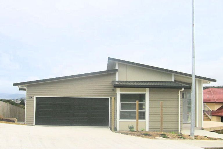 Photo of property in 74 Cedar Street, Maungaraki, Lower Hutt, 5010