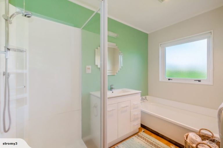 Photo of property in 49b Margaret Road, Raumati Beach, Paraparaumu, 5032