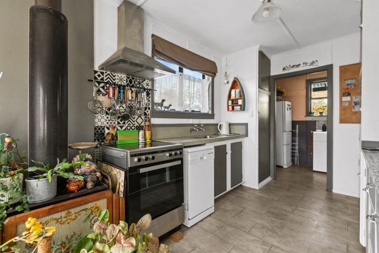 Photo of property in 30 Churchill Street, Waipukurau, 4200