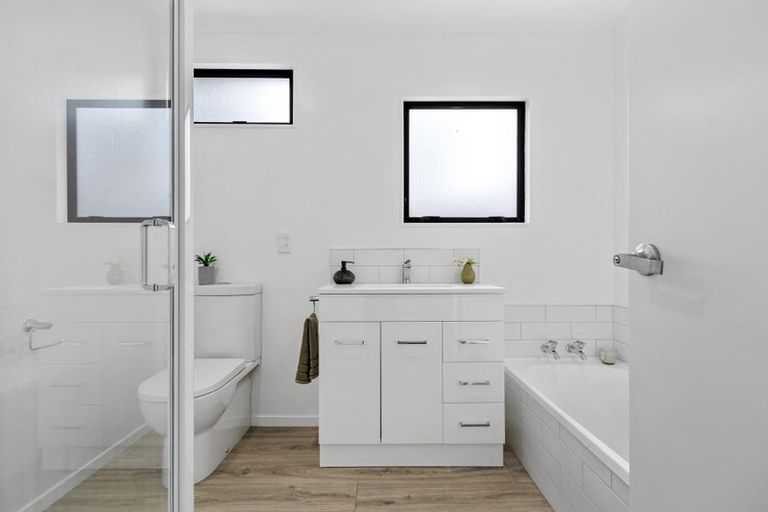 Photo of property in 27 Glendore Drive, Halswell, Christchurch, 8025