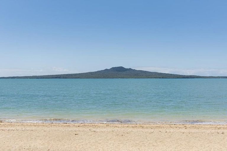 Photo of property in 2/1 Rata Road, Devonport, Auckland, 0624