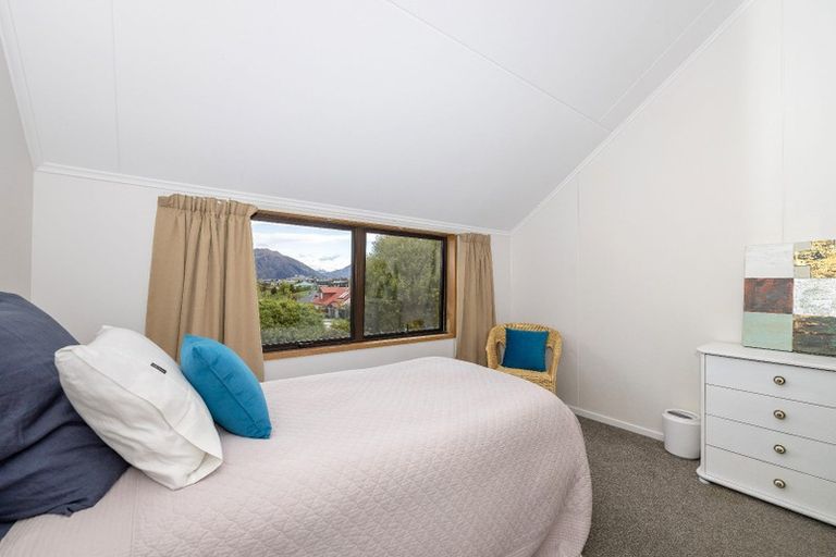 Photo of property in 9 Kings Drive, Wanaka, 9305