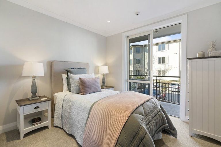 Photo of property in 98b/30 Ambassador Glade, Orewa, 0931