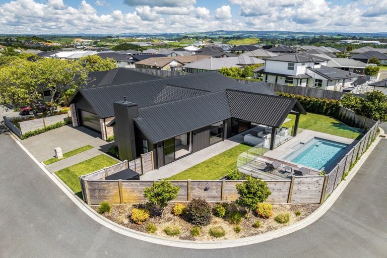 Photo of property in 2 Gabriela Close, Pyes Pa, Tauranga, 3112