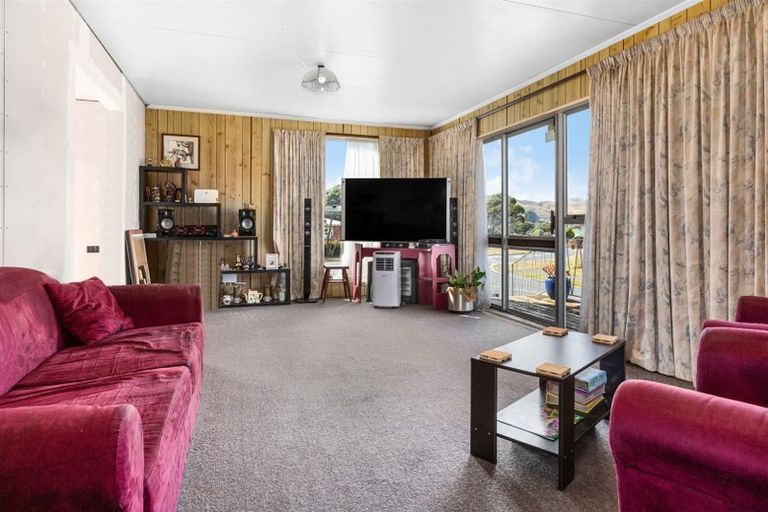 Photo of property in 37 Conclusion Street, Ascot Park, Porirua, 5024