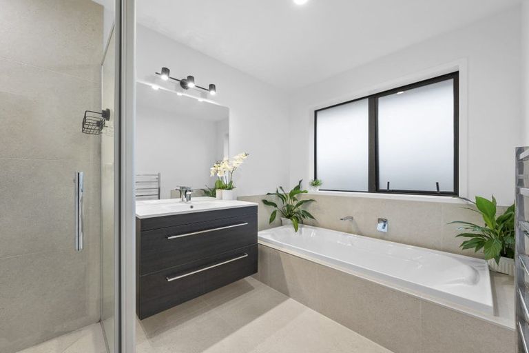 Photo of property in 11 Te Rata Boulevard, Karaka, 2124