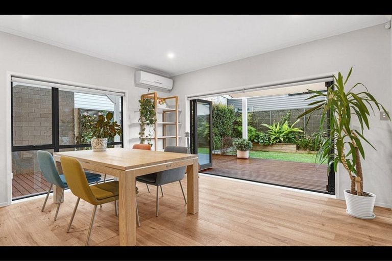 Photo of property in 34 Bomb Point Drive, Hobsonville, Auckland, 0616