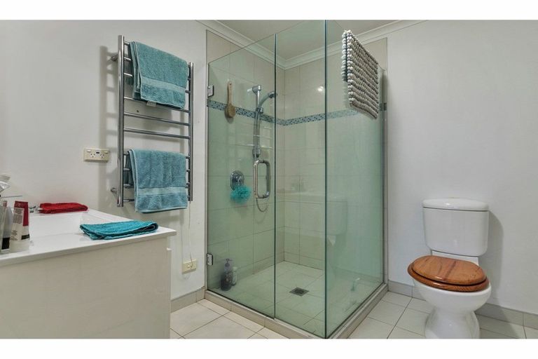 Photo of property in 125 Alf Access Road, Helensville, 0875