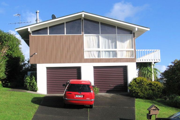 Photo of property in 4 Galaxy Drive, Mairangi Bay, Auckland, 0630