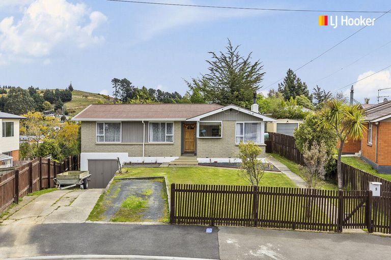 Photo of property in 5 Bell Crescent, Concord, Dunedin, 9018