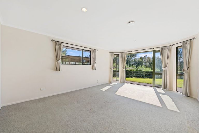 Photo of property in 58 Arrowsmith Road, Waitakere, Henderson, 0782